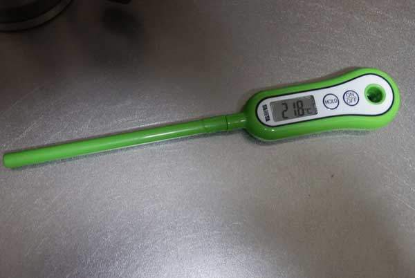 【超便利】タニタの料理用温度計 TT-533-GRのレビュー【買って損なし】